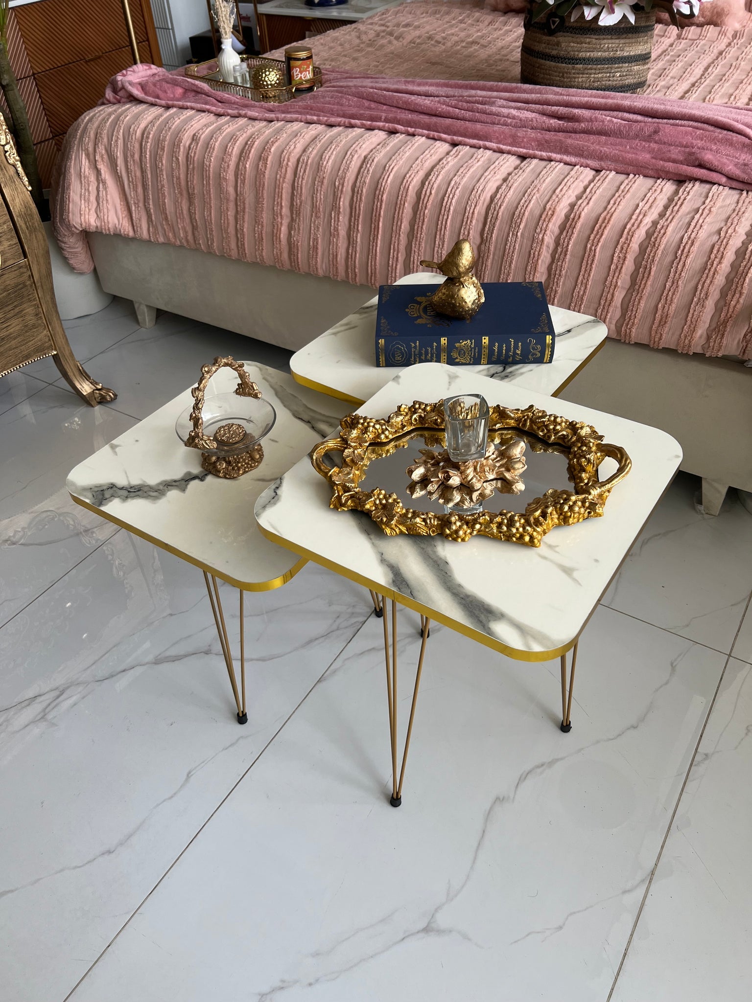 Square white Glory nesting table set of 3